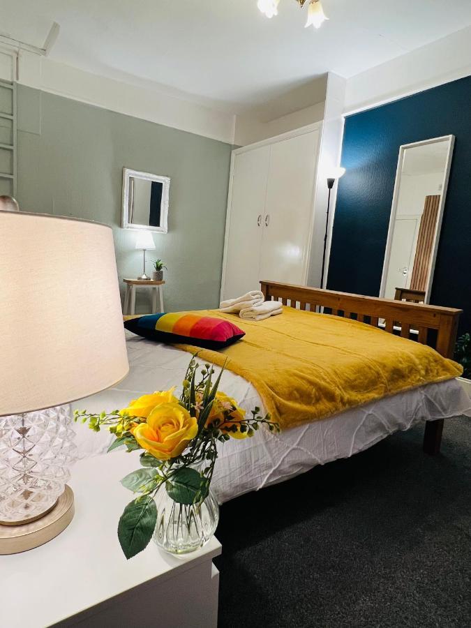 2-Bedroom Plus Living Room Flats Near Edgware Road London Exterior photo