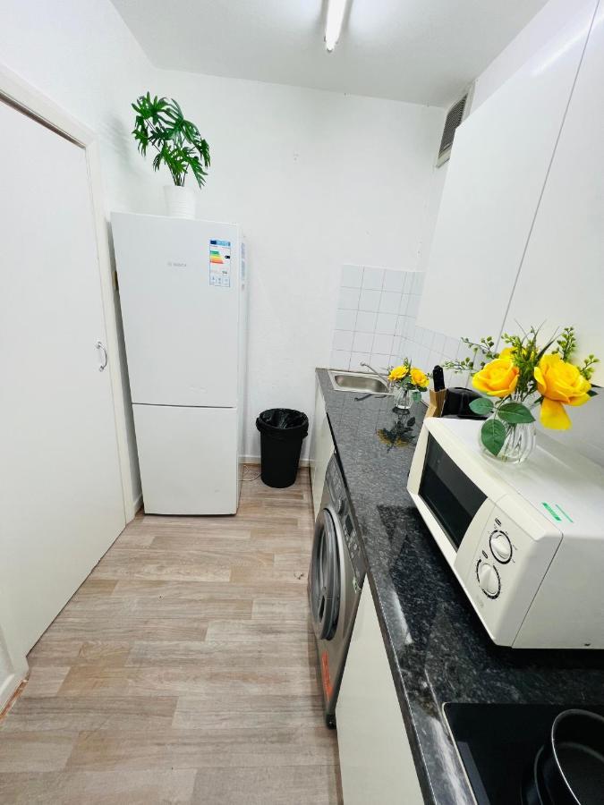 2-Bedroom Plus Living Room Flats Near Edgware Road London Exterior photo